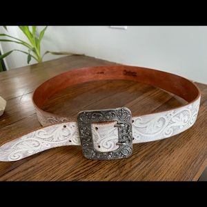 White distressed belt